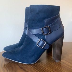 Size 8.5 Boots from ShoeDazzle